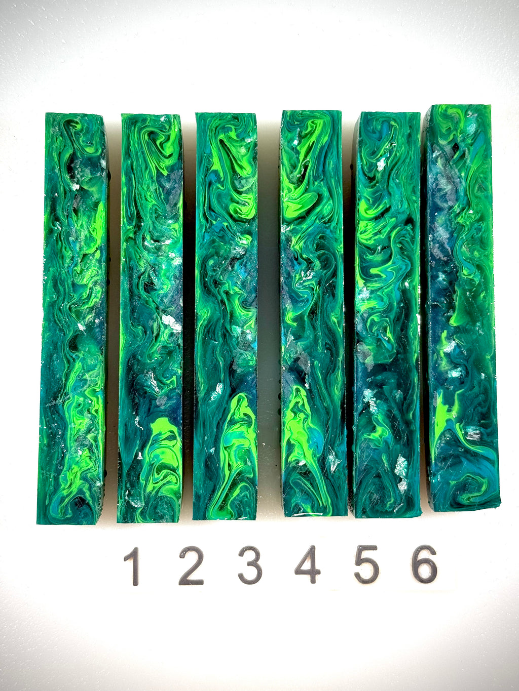 Argent Ivy