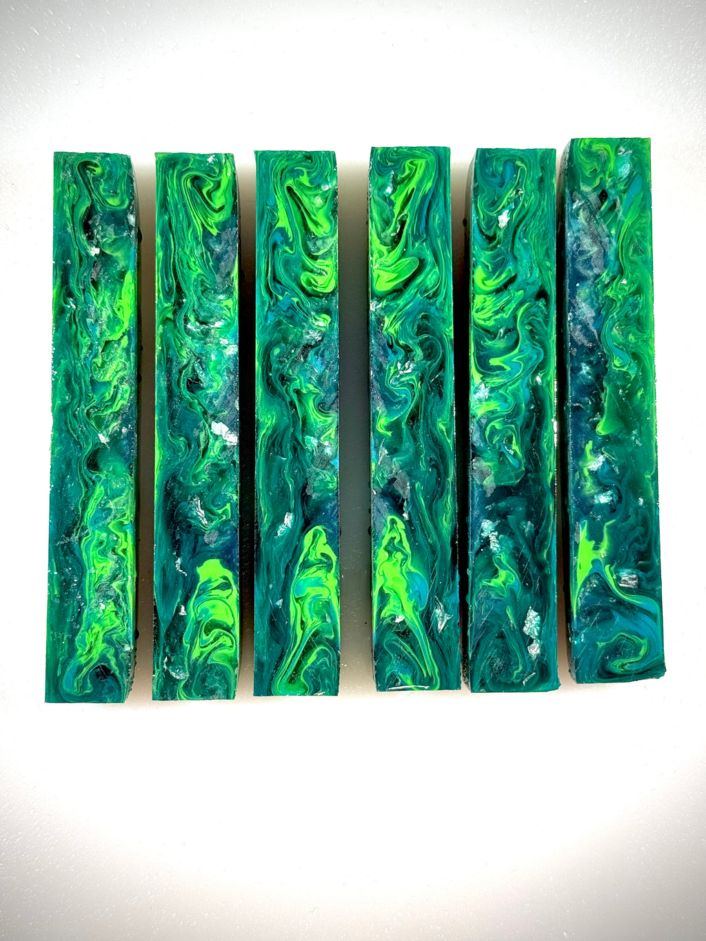 Argent Ivy