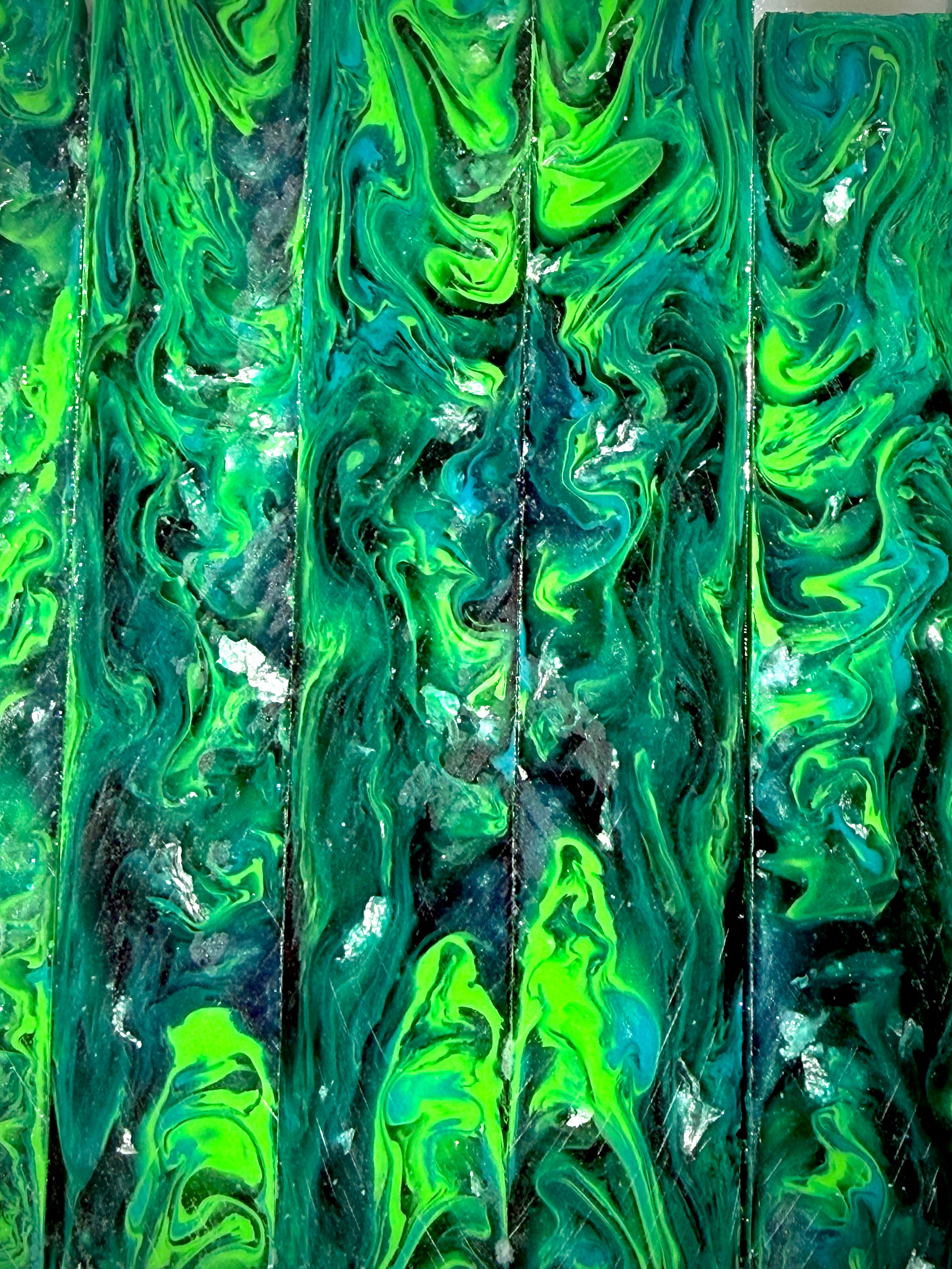 Argent Ivy
